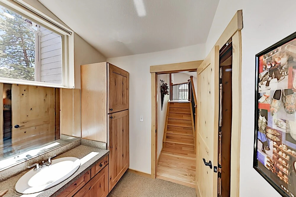 Walk To Main St. & Lifts! Deck W/ Private Hot Tub 3 Bedroom Townhouse