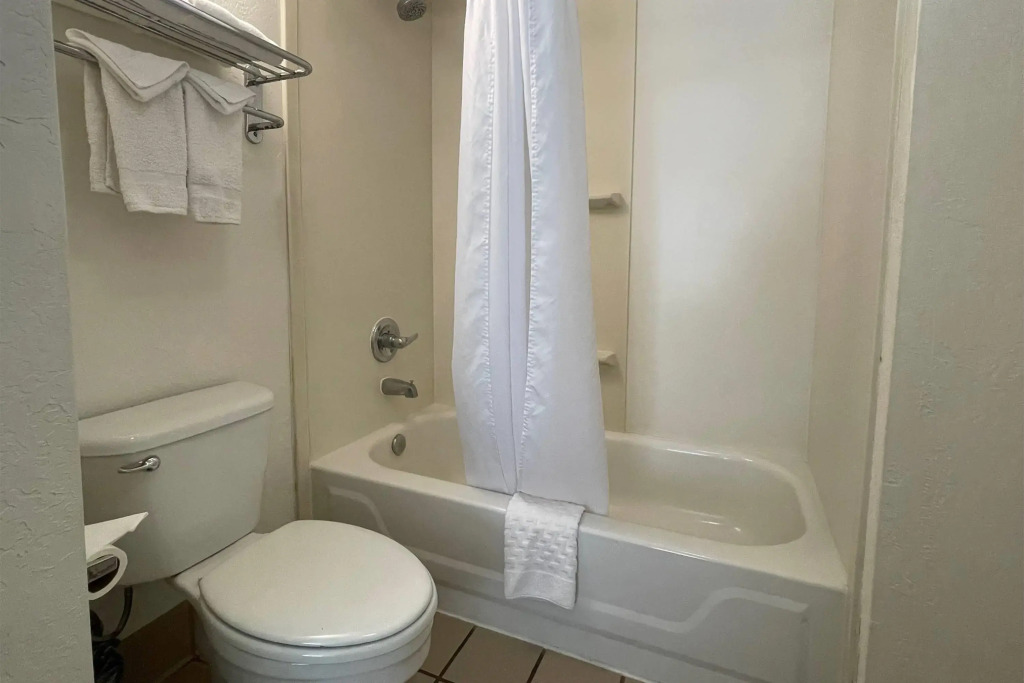 Howard Johnson by Wyndham Tempe University/Phoenix