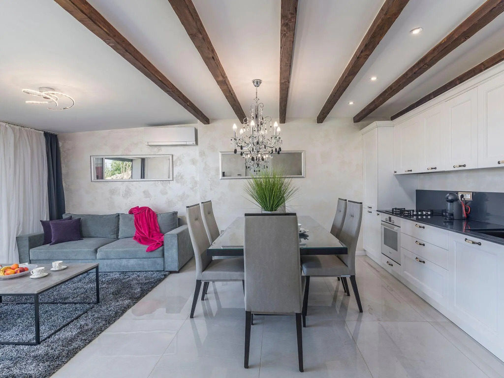 Beautiful Deluxe Villa with Sea View, located in the center of - Rovinj.