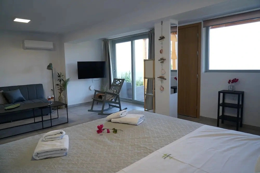 House of Harmony Suites