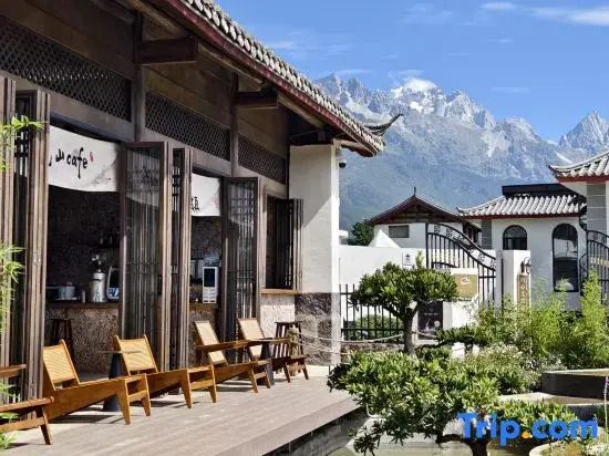 Yulong Mujianshan Homestay