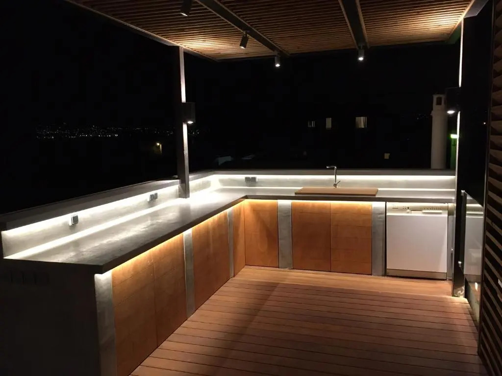Athens windsurfing, Artemida Loutsa, Seaside Apartment