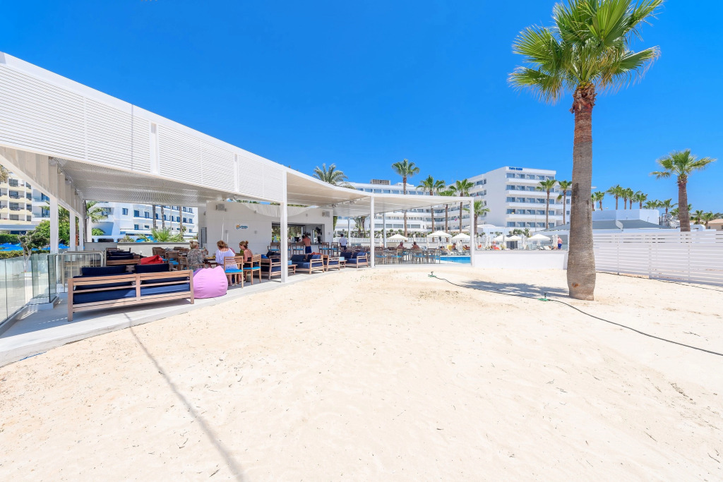 Tasia Maris Beach Hotel