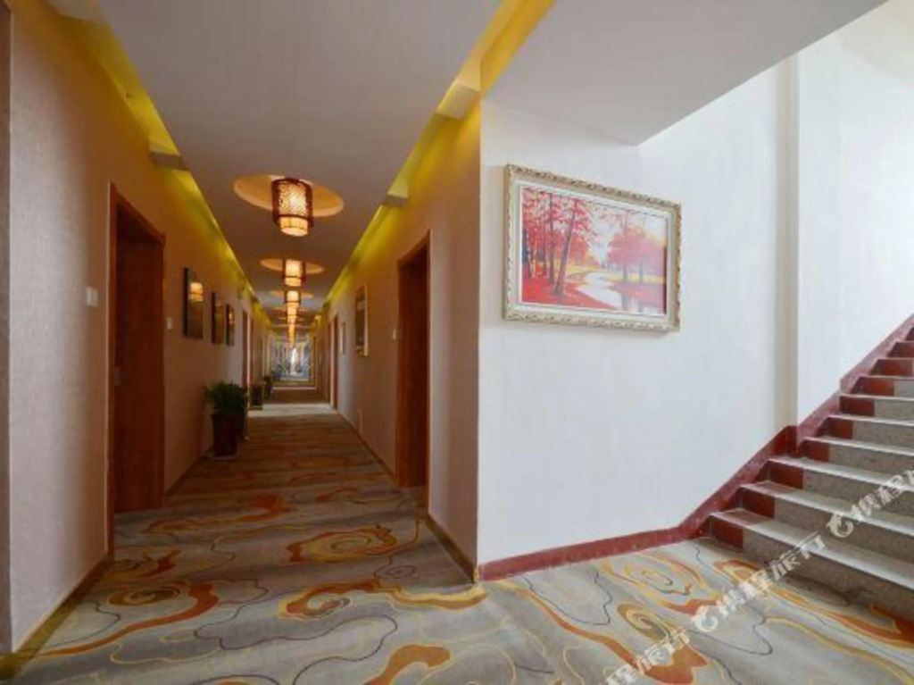 Longfeng Hostel