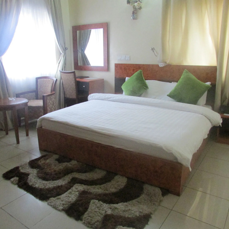 Petrus Hotels Royale
