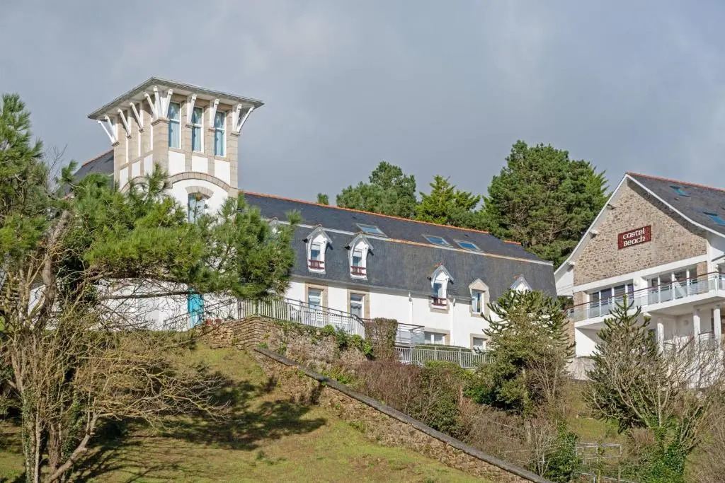 Le Castel Beach