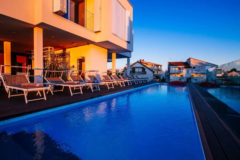 Dedaj Resort - Villa Almaro with Heated Pool