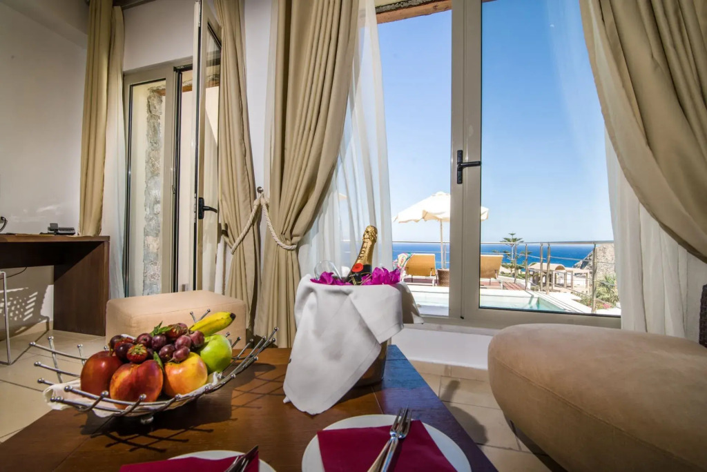 Antinea Suites Hotel & Spa