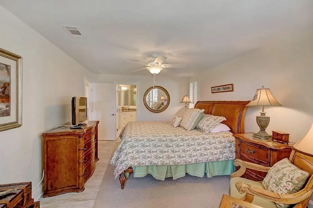 111 Summerhouse Villa