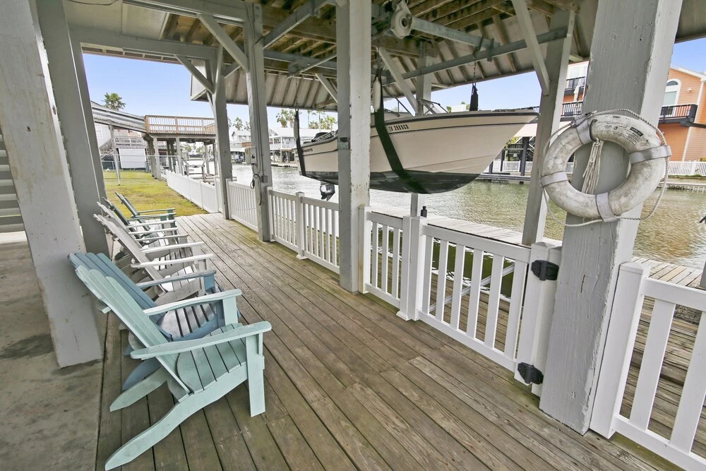 Reel Me In - As Seen On Tv! 5 Bedroom Home