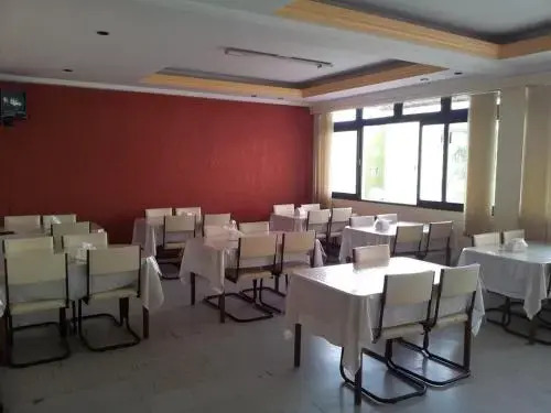 City Hotel PF