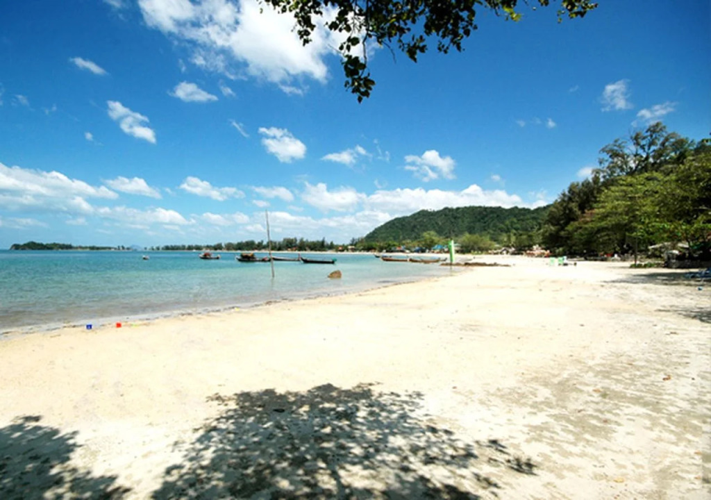 Holiday Villa, Lanta