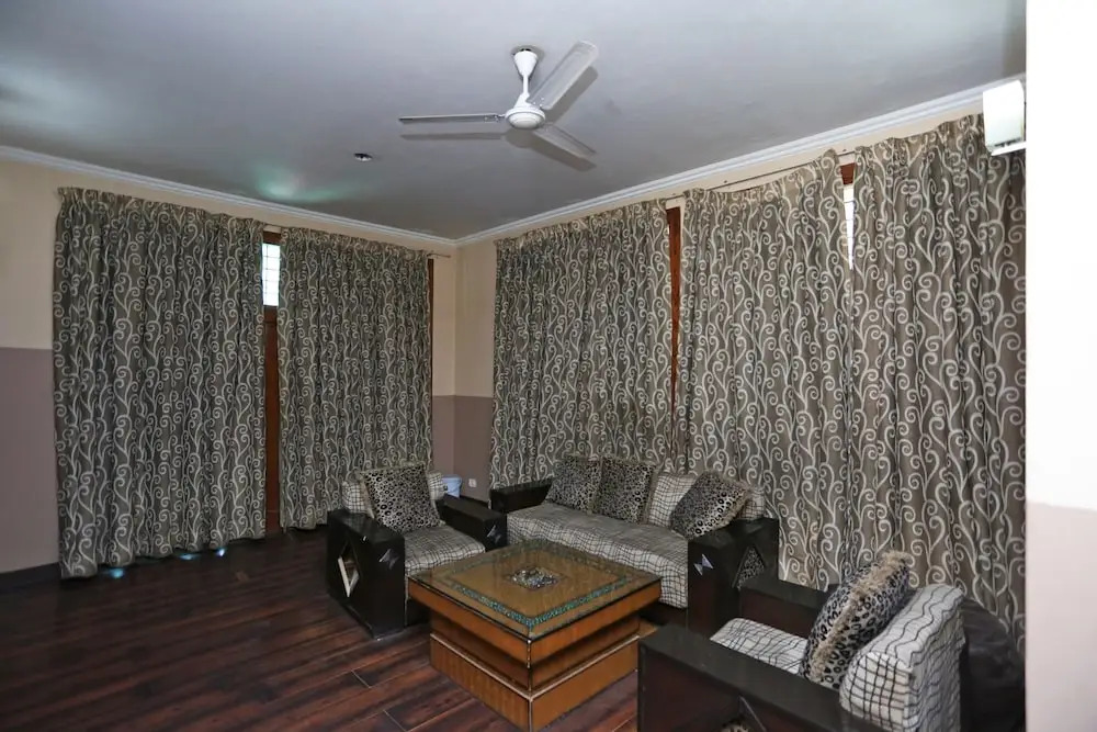 Treebo Shivam Residencies