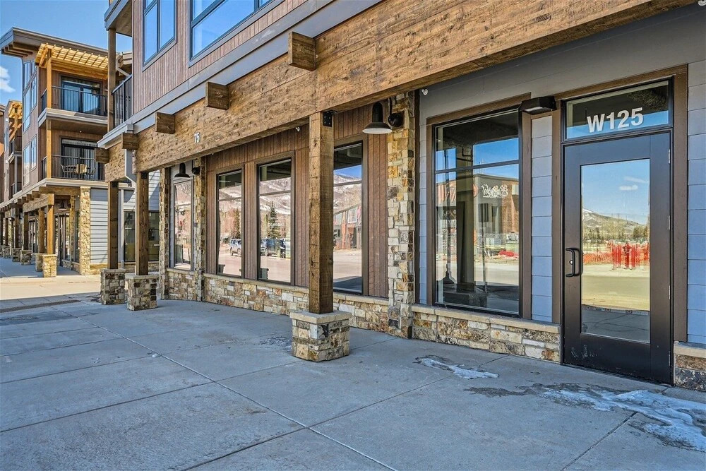 A-w4s305# 2 Bedroom Townhouse by RedAwning