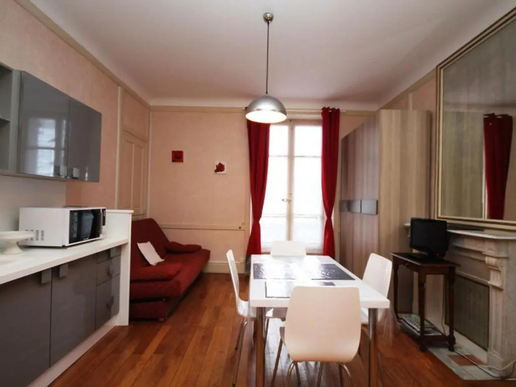 Appartement Mont-Dore, 1 pièce, 4 personnes - FR-1-608-184