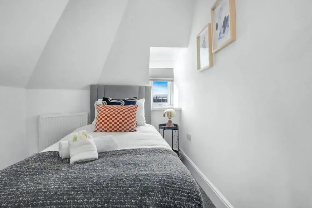 Cardiff City Base Modern 2-bed Apartment
