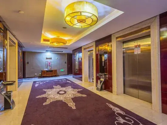 Long You West Lake Hillview International Hotel
