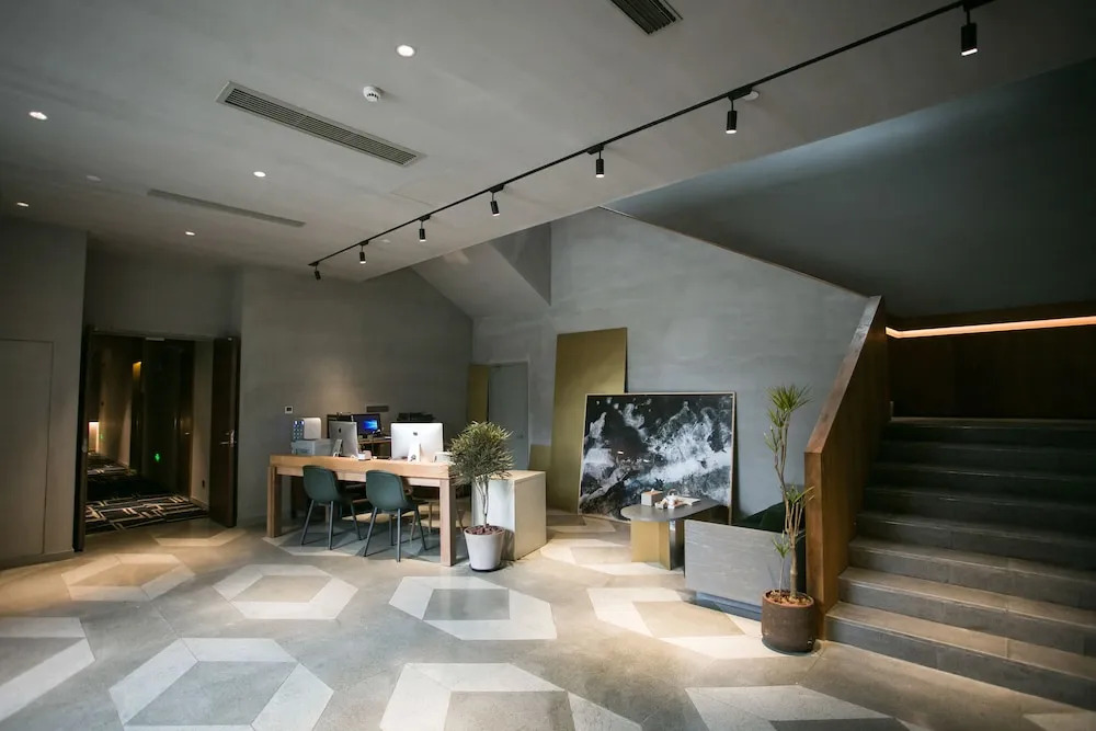 ZuoYouKe Theme Hotel