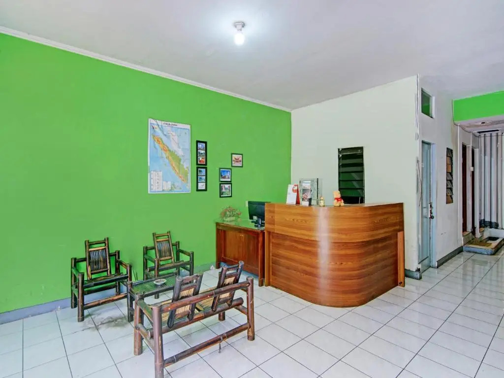 OYO 90468 Monalisa Guesthouse