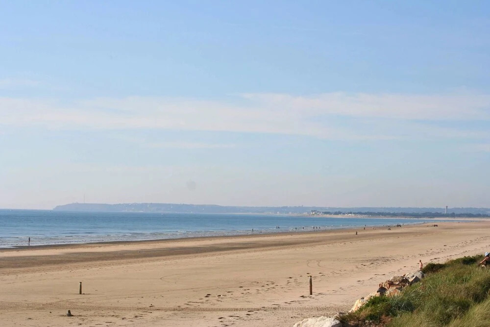 Apartment With 2 Bedrooms in Denneville, With Wonderful sea View, Encl