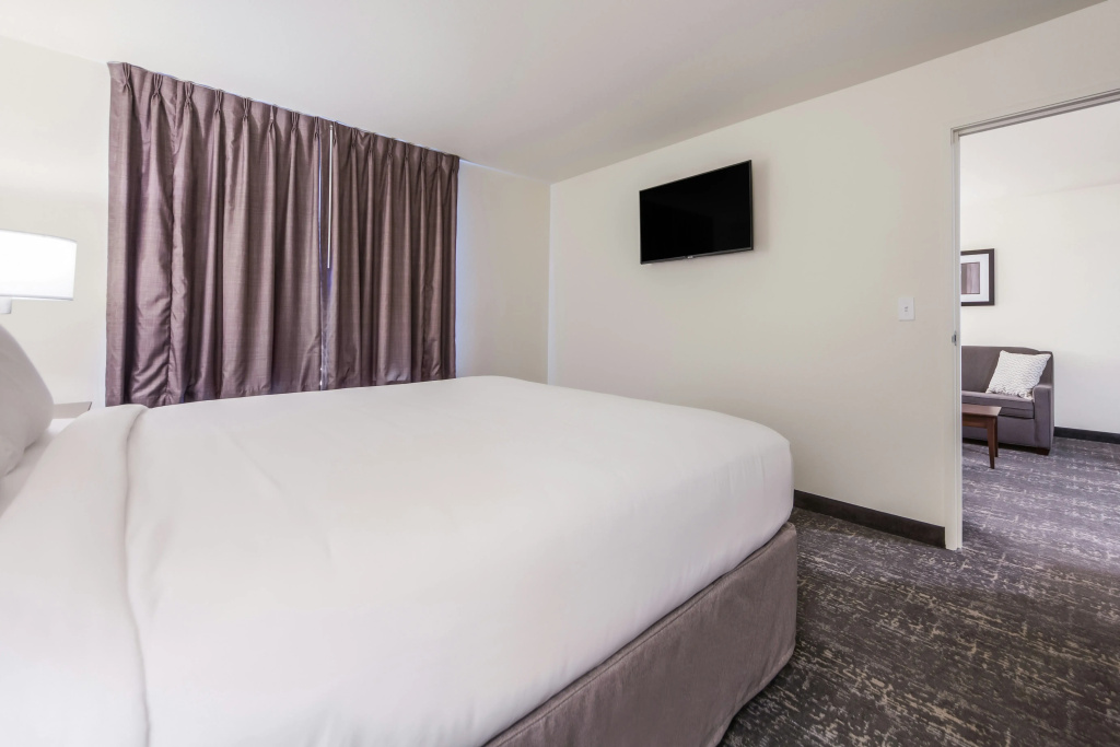 Cobblestone Inn & Suites - Holdrege