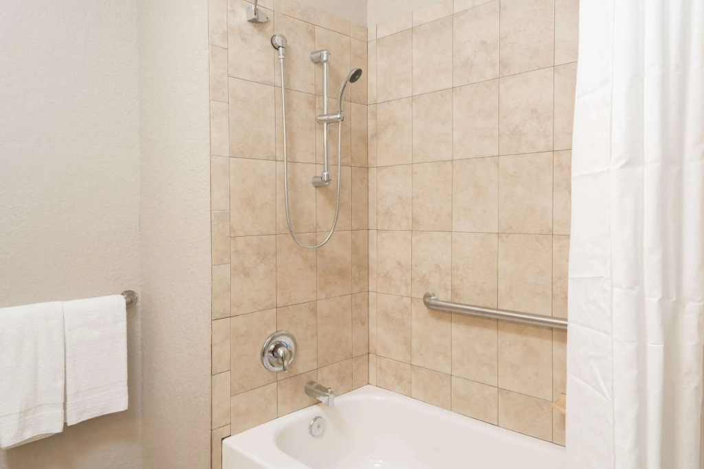 Super 8 by Wyndham Pompano Beach