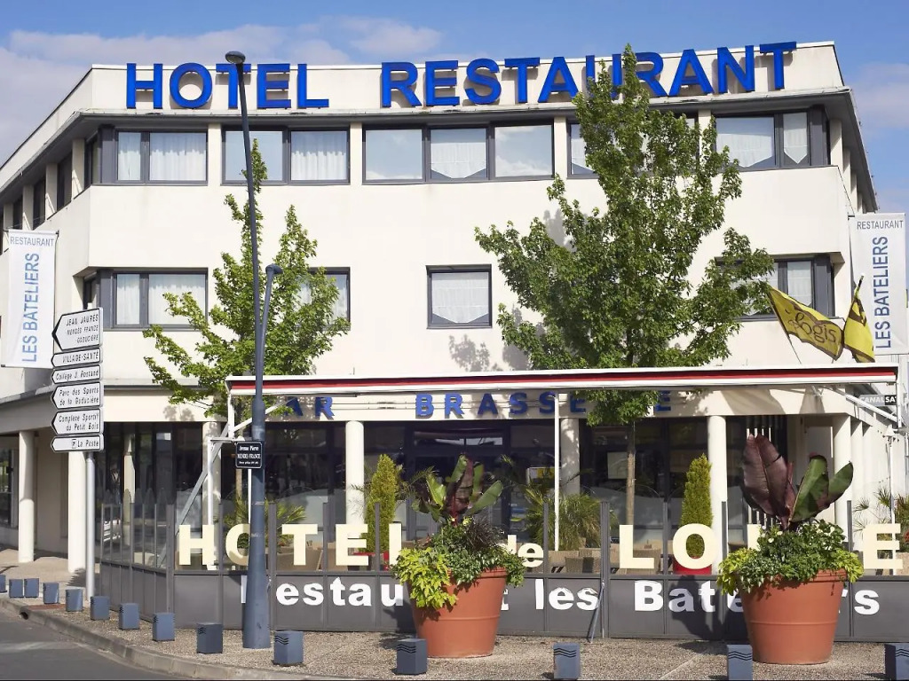 Hotel De Loire et Restaurant Les Bateliers