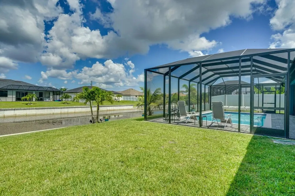 10 Mi to Yacht Club Public Beach: Getaway w/ Pool