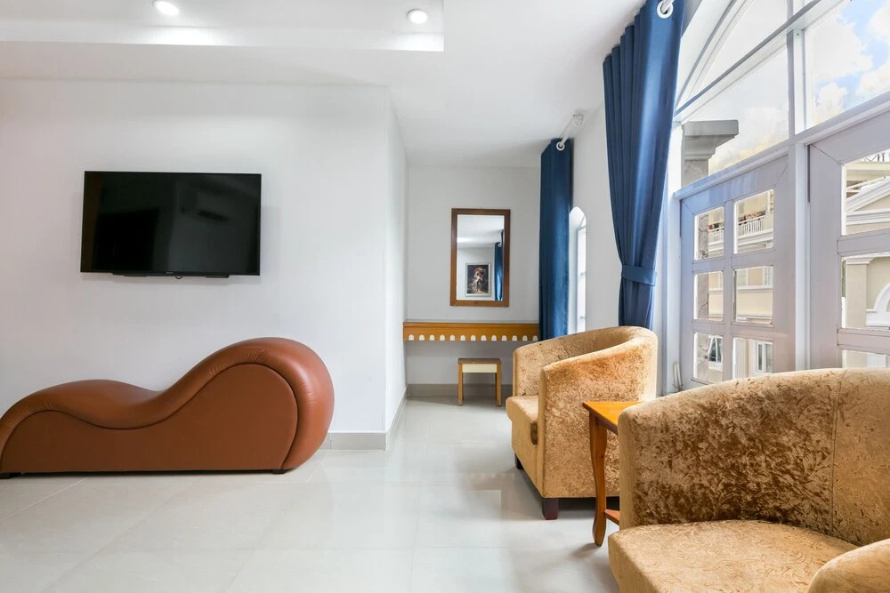 Milan Hotel by OYO Rooms