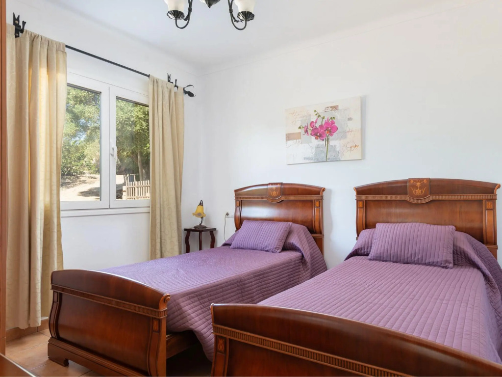 VISTA SOL - Villa for 4 people in ARIANY.