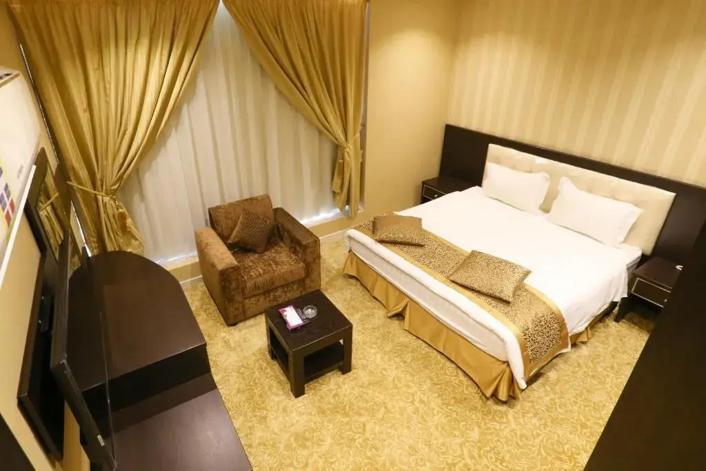 Al Manarat Al Raqiyah Furnished Units