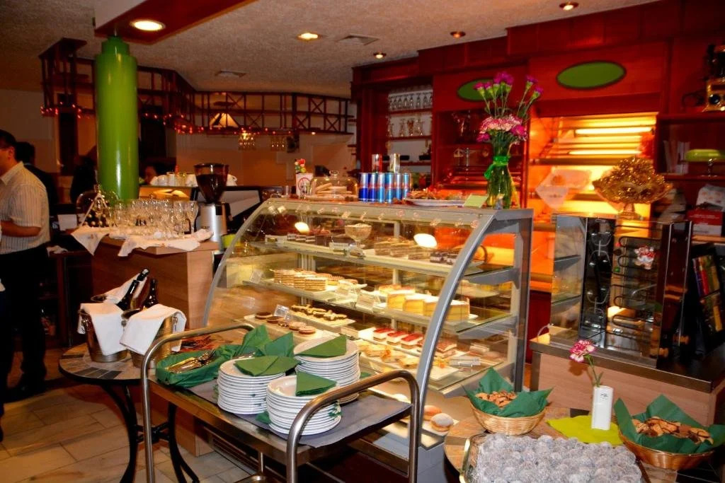 Jasmin Pension Central Location Shared Kitchen Pet Friendly
