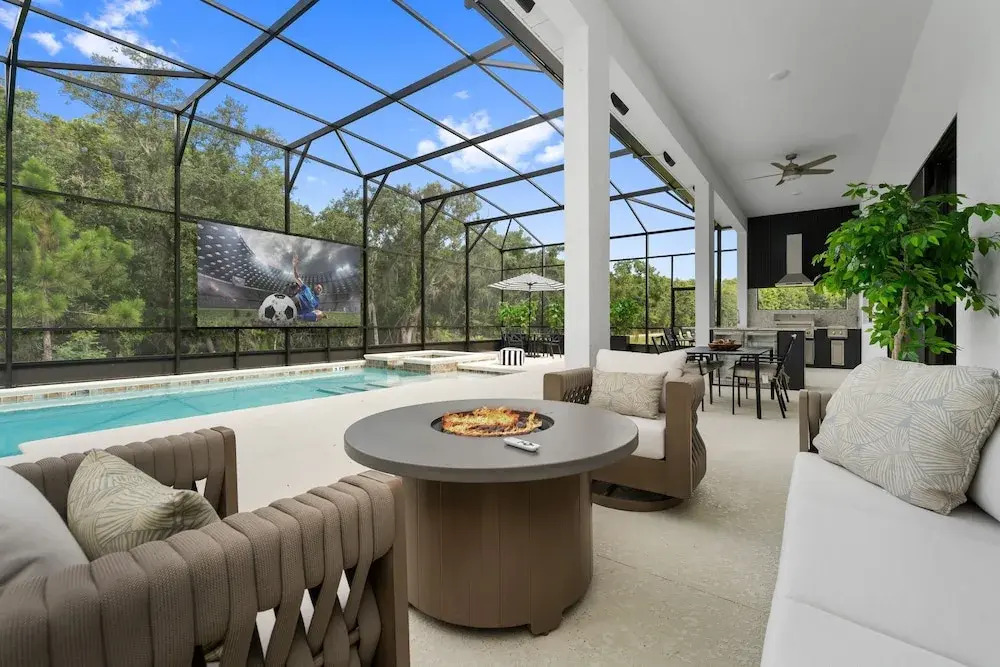 Brand New Modern State of the Art Home Sleeps 31