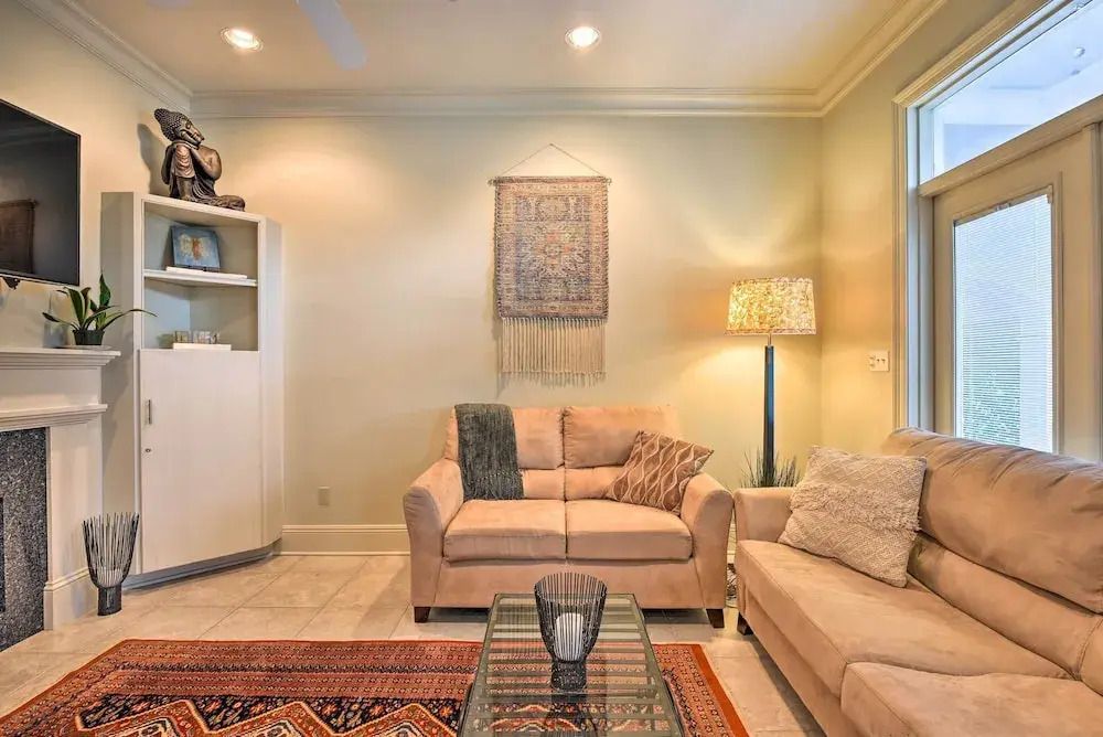 ~ 6 Mi to Uptown: Adorable New Orleans Home!
