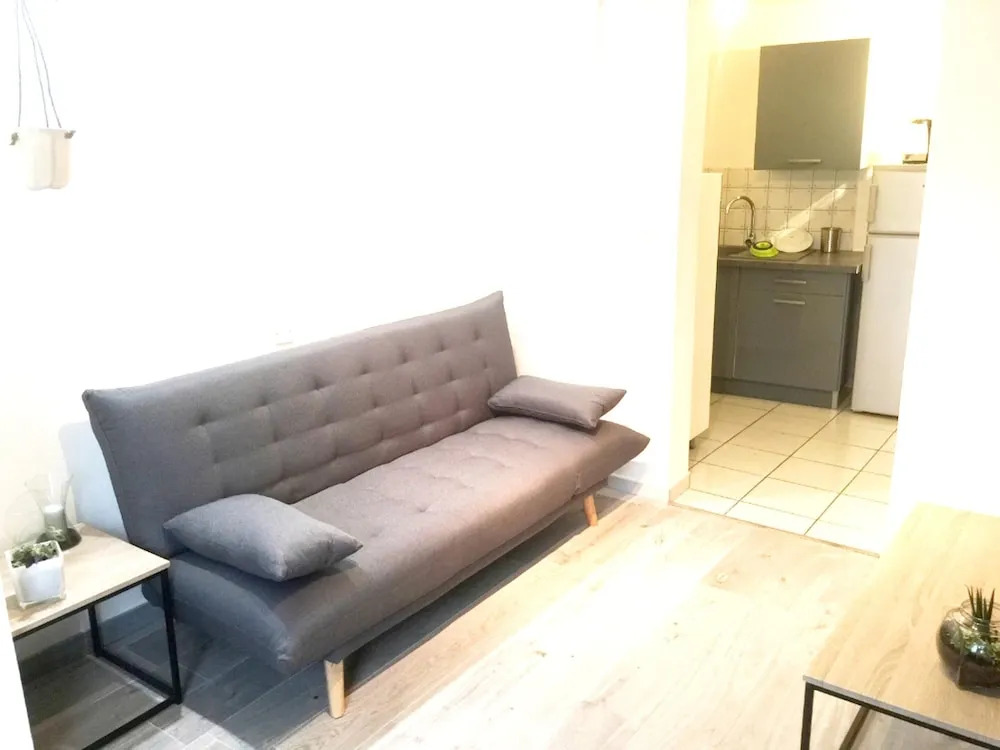 Apartment With one Bedroom in Monteux, With Wonderful City View and Wifi