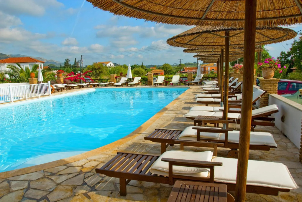 Отель Porto Koukla Beach