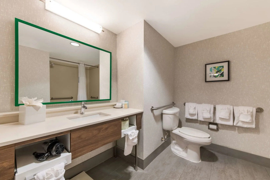 Hampton Inn & Suites Charlotte-Airport