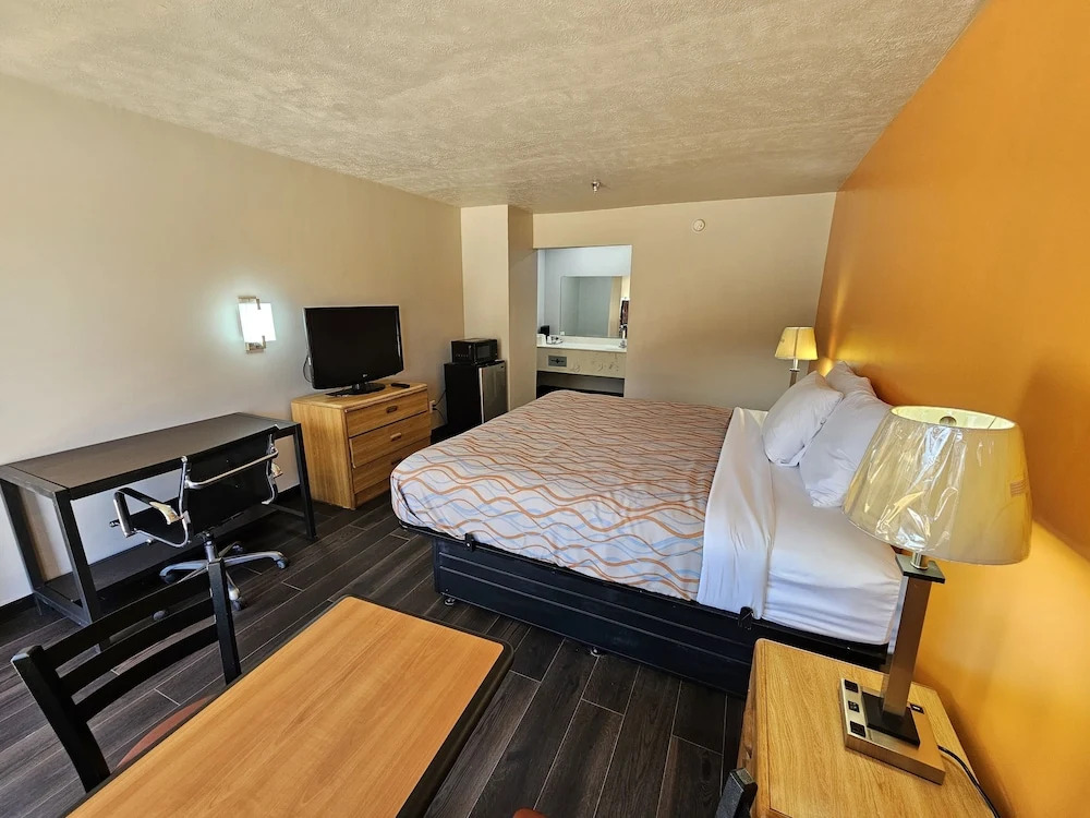TRAVEL INN