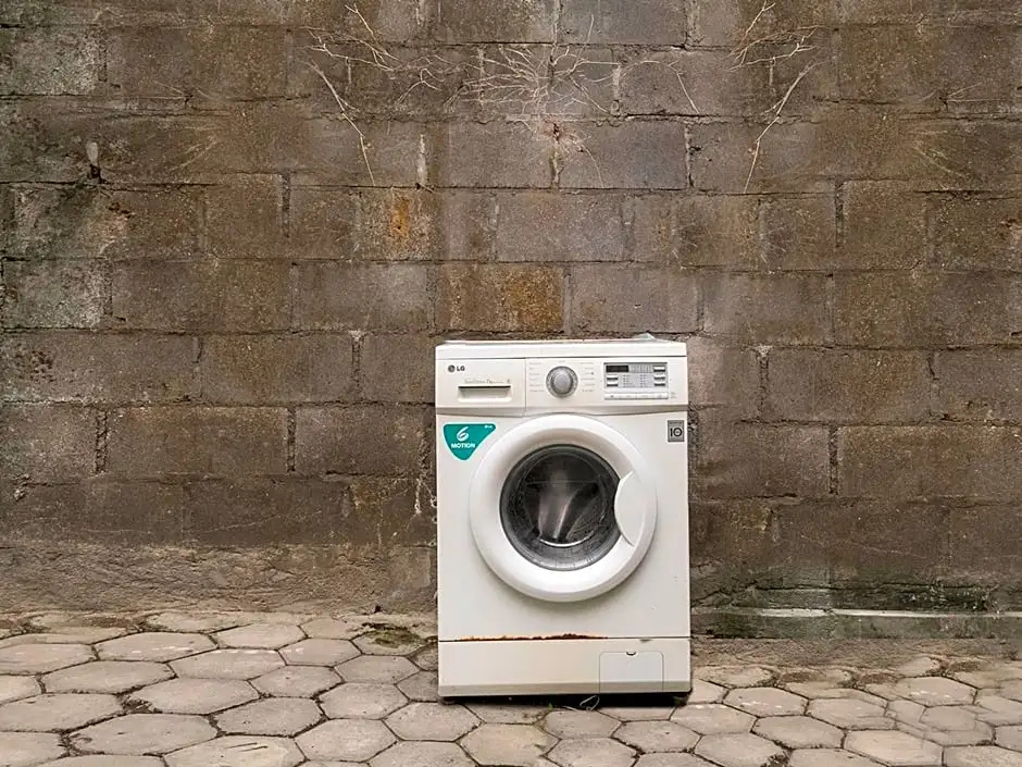 Oyo Life 2807 Nusa Indah Kost Putri