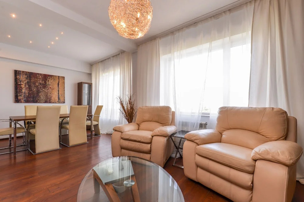 FM Luxury 2-BDR Apartment - Vitosha Blvd.
