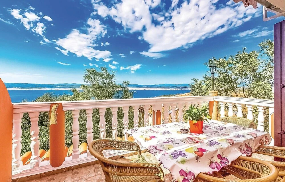 Amazing Home in Crikvenica With Wifi and 2 Bedrooms