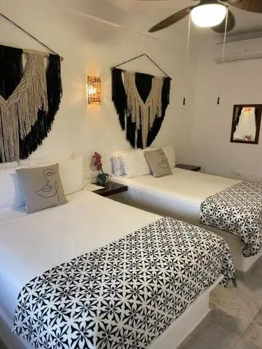 Hotel V10 Paseo Kuka
