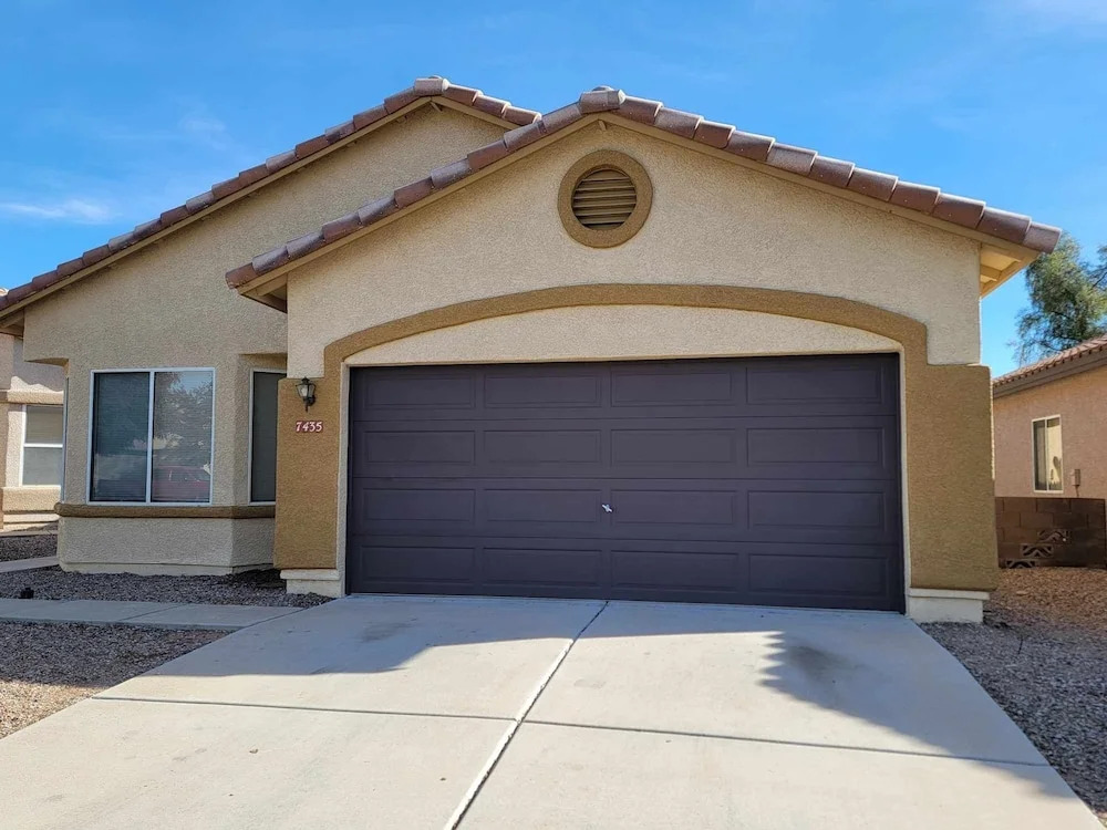 Sonesta Tucson 3 Bedroom Home by RedAwning