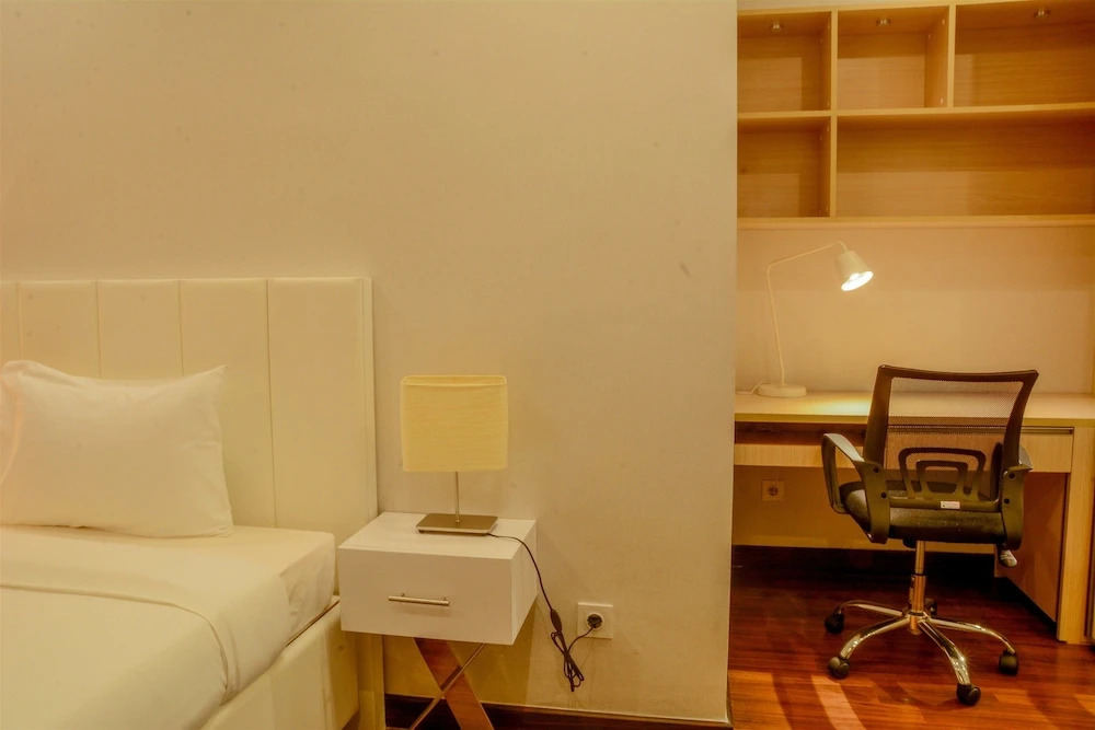 2 Bedrooms Loft Apartment at Satu8 Residence by Travelio