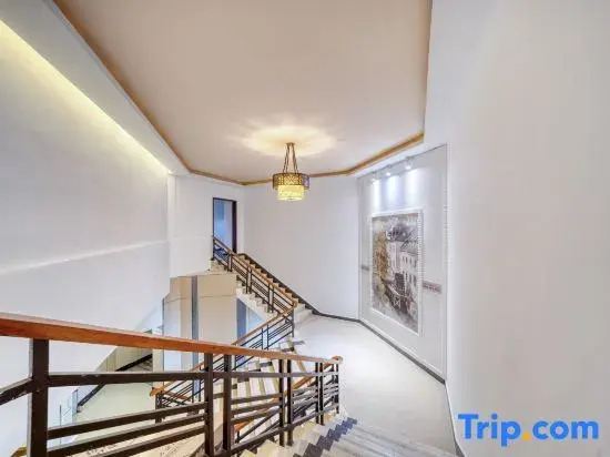 Tuwo Holiday Hotel (Wuyue Plaza)