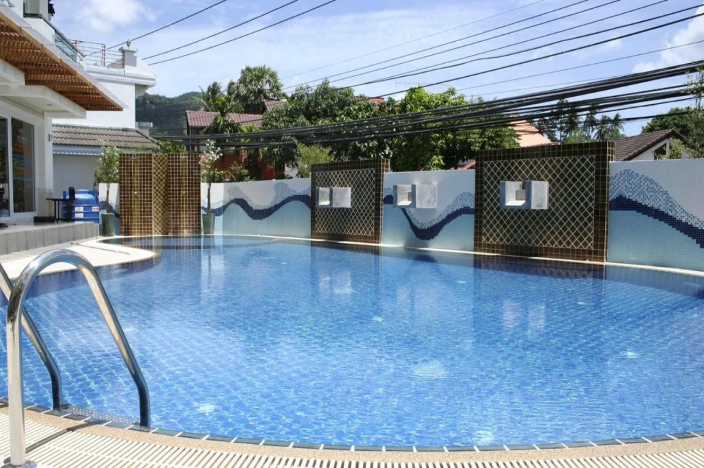 First Residence Hotel
