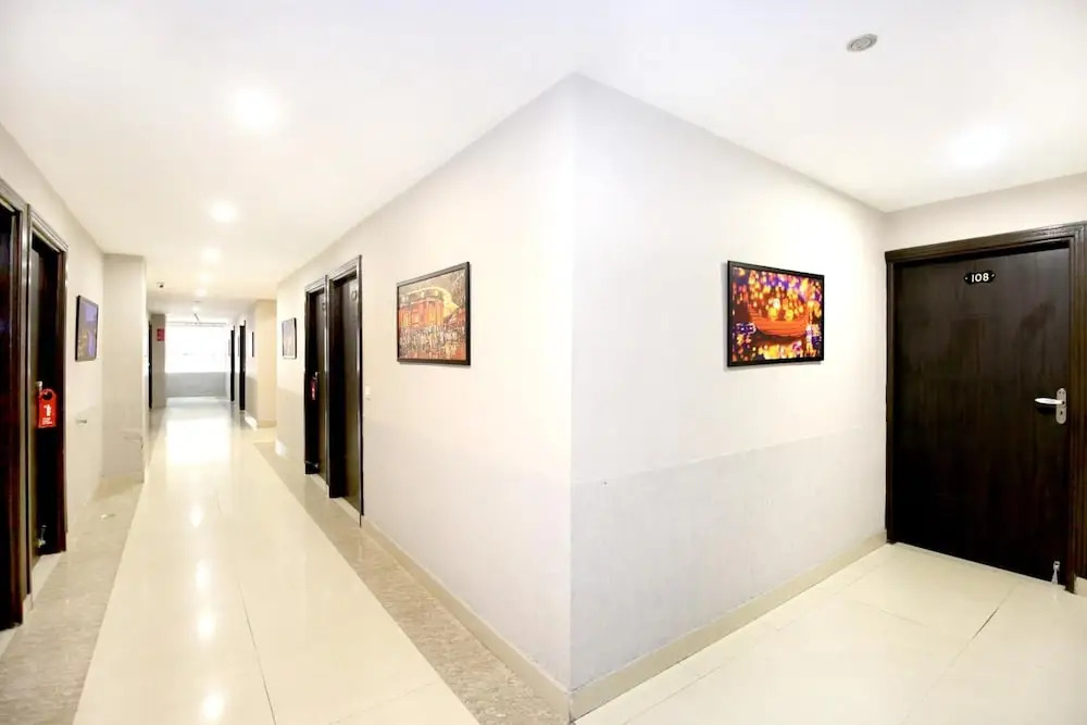 OYO Rooms Ludhiana Railway Station Clock Tower