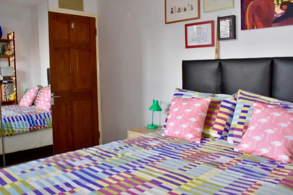 Lovely 1BR Home in South London, 2 Guests