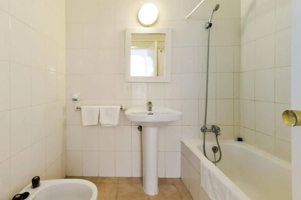 Apartamentos San Antonio Beach