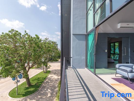 Villa Chuly - 3 BR Luxurious Pool villa in Phuket